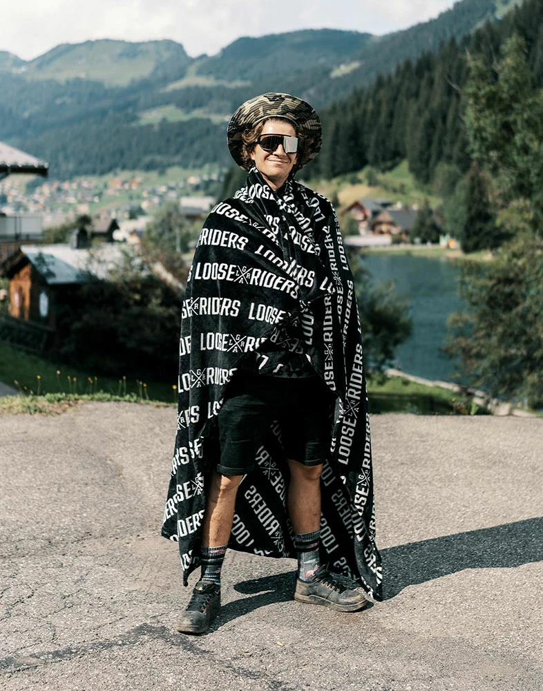 LOOSE RIDERS Bike Blanket 4 LOOSE RIDERS Bike Blanket – Image 4