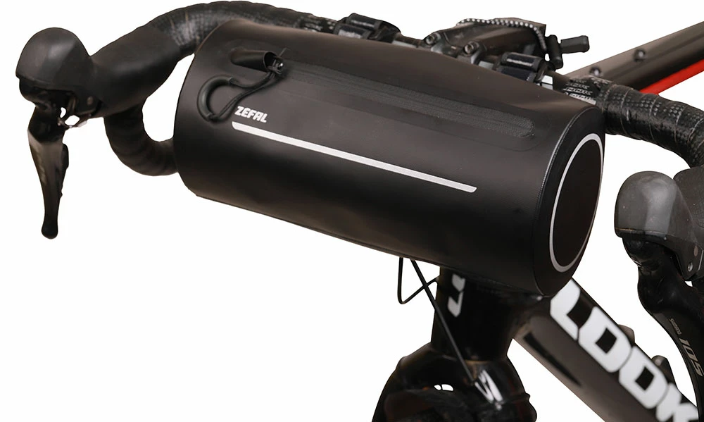 ZEFAL Sacoche De Guidon Z Adventure F2 5 ZEFAL Sacoche De Guidon Z Adventure F2 – Image 5